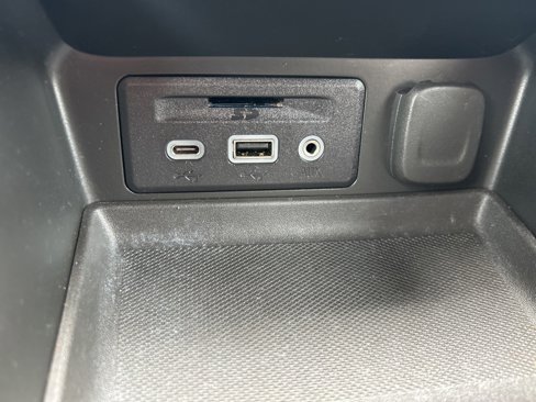 Used 2018 GMC Terrain SLT image 31
