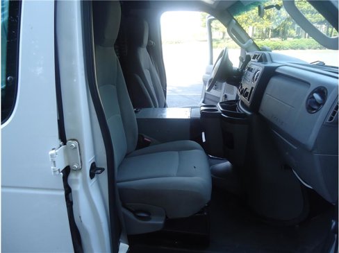 Used 2013 Ford E-250 and Econoline 250 image 12