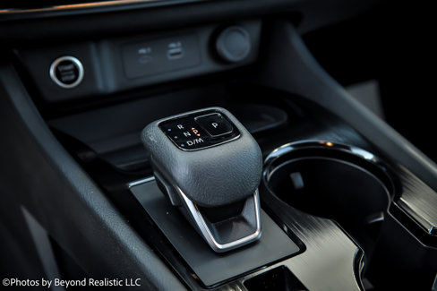 Used 2023 Nissan Rogue SV image 44