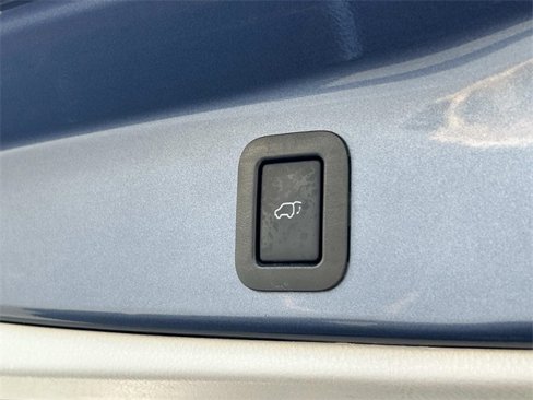 Used 2019 Toyota Highlander XLE image 13