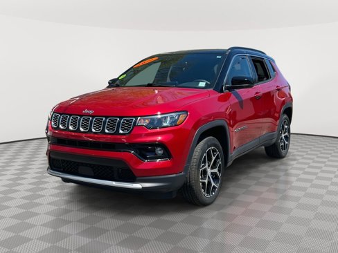 Used 2024 Jeep Compass Limited image 3