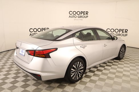 Used 2024 Nissan Altima 2.5 SV image 19