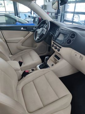 Used 2016 Volkswagen Tiguan S image 12