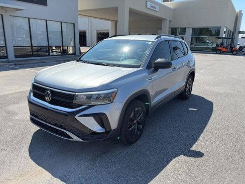 Certified 2023 Volkswagen Taos S image 3