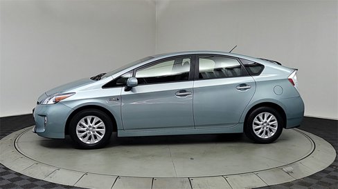 Used 2013 Toyota Prius Plug-In Hybrid image 4
