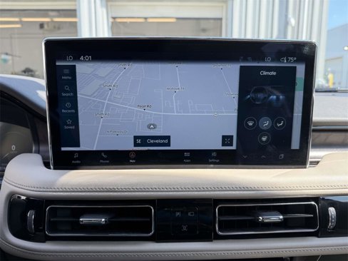 Used 2022 Lincoln Nautilus Reserve image 21