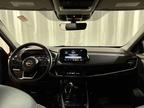 Used 2023 Nissan Rogue SL w/ SL Premium Package image 17