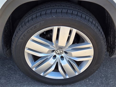 Used 2018 Volkswagen Atlas SEL Premium image 6