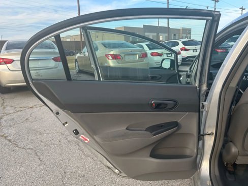 Used 2010 Honda Civic DX-VP image 11