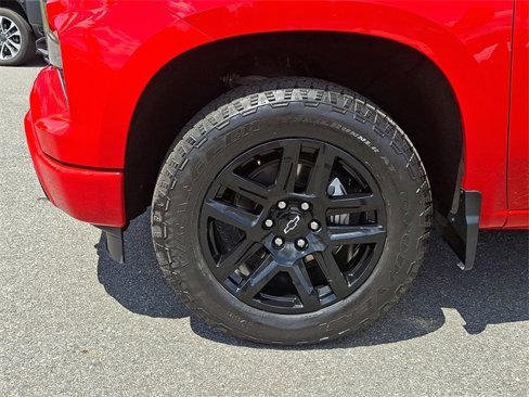 Used 2023 Chevrolet Silverado 1500 Custom image 9