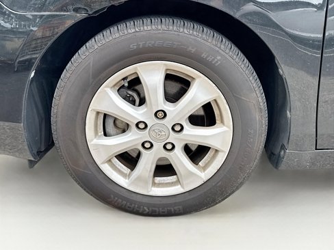 Used 2011 Toyota Camry image 13