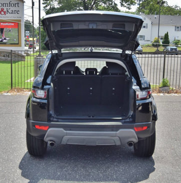 Used 2018 Land Rover Range Rover Evoque image 18