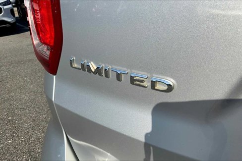 Used 2016 Ford Explorer Limited image 9