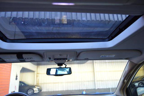 Used 2016 Chrysler Town & Country Touring-L image 52