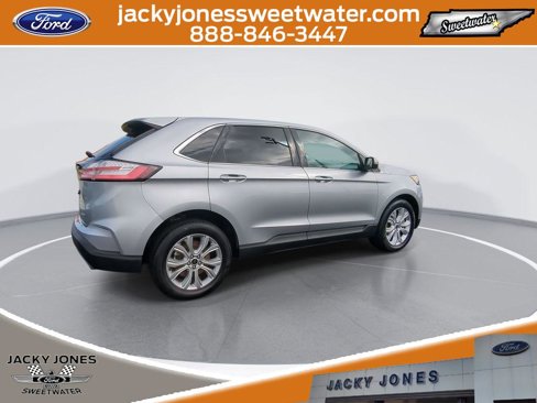 Certified 2023 Ford Edge Titanium image 9