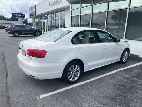Used 2013 Volkswagen Jetta SE image 3