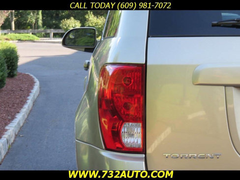 Used 2007 Pontiac Torrent AWD w/ Preferred Package image 16