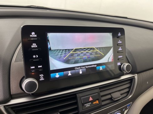 Certified 2018 Honda Accord Touring image 30