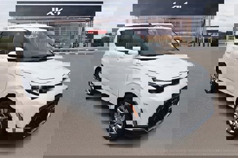 New 2025 Kia Soul LX image 10