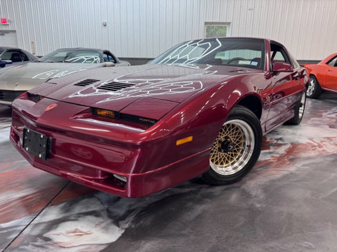 Used 1987 Pontiac Firebird Trans Am image 1