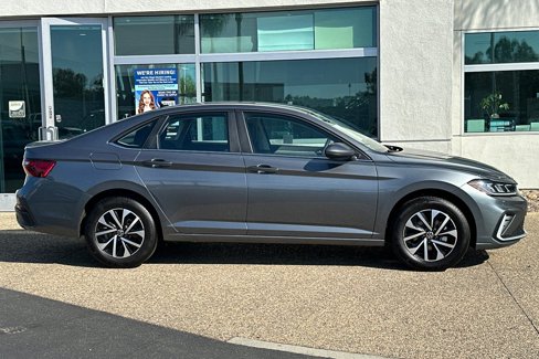 New 2025 Volkswagen Jetta S image 3
