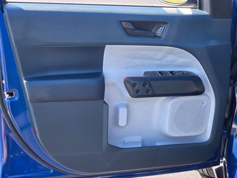 Used 2023 Ford Maverick XLT image 19