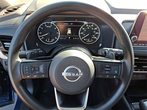 Used 2022 Nissan Rogue SV image 19
