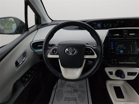 Used 2017 Toyota Prius Four image 14