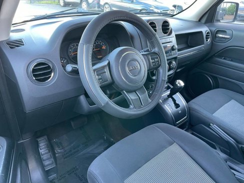 Used 2014 Jeep Patriot Latitude image 13