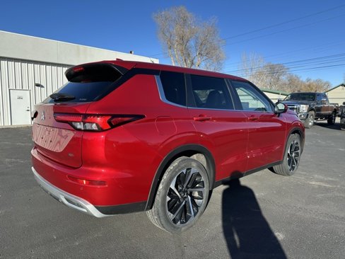 Used 2023 Mitsubishi Outlander SE image 7