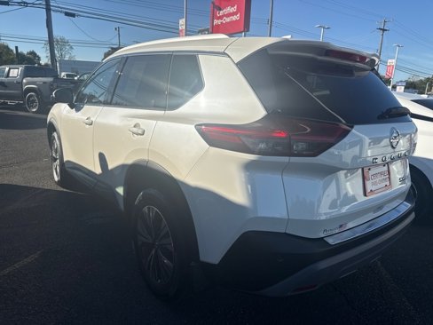Certified 2021 Nissan Rogue SV w/ Premium Package image 4