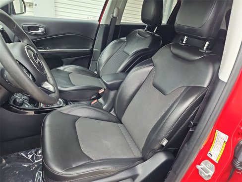 Used 2021 Jeep Compass Latitude image 5