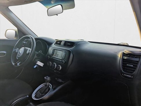 Used 2018 Kia Soul image 26