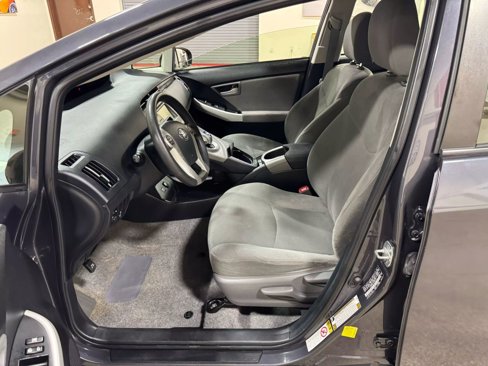 Used 2012 Toyota Prius Three image 27