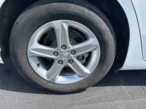 Used 2023 Chevrolet Malibu LS w/ Driver Confidence Package image 38
