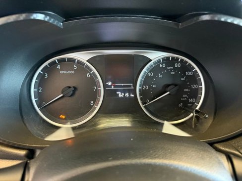 Used 2021 Nissan Versa S w/ Trunk Package image 13