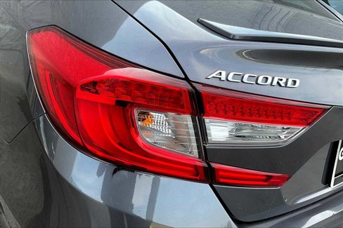 Used 2018 Honda Accord Sport image 23