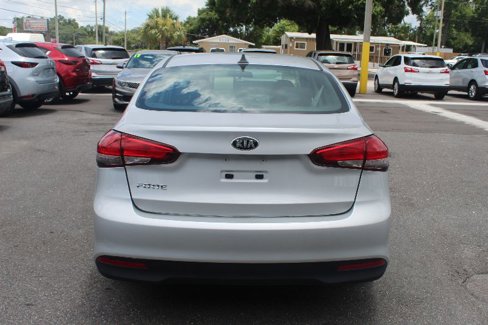 Used 2018 Kia Forte LX image 4