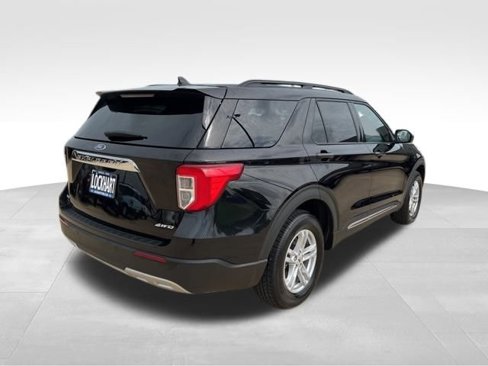 Used 2024 Ford Explorer XLT w/ Equipment Group 202A image 7