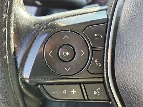 Used 2018 Toyota Camry SE image 19