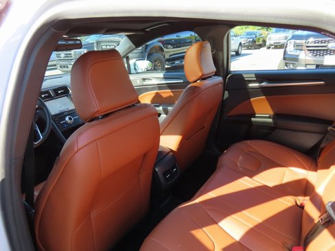 Used 2020 Ford Fusion Energi Titanium image 34