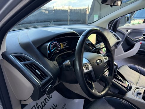 Used 2014 Ford Focus Electric Hatchback image 8