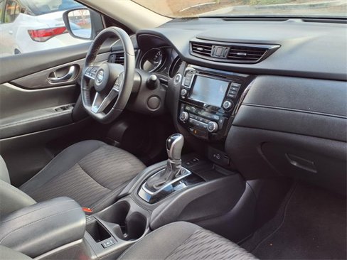 Certified 2020 Nissan Rogue SV w/ Premium Package image 26