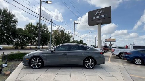 Certified 2021 Hyundai Sonata SEL Plus w/ Tech Package image 3