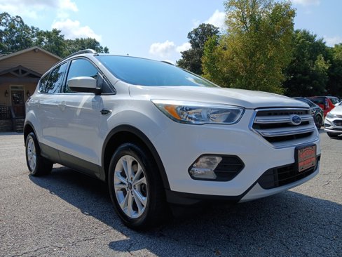 Used 2018 Ford Escape SE image 4