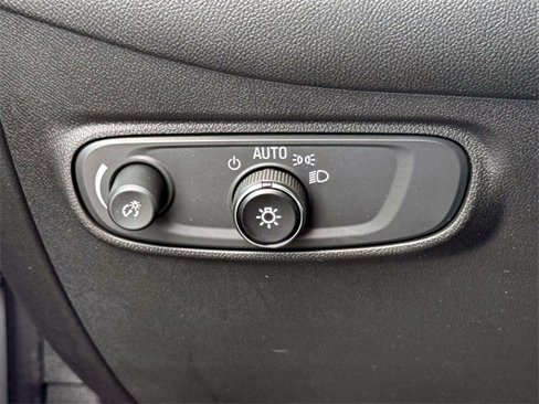 Used 2022 Chevrolet Equinox LT image 22