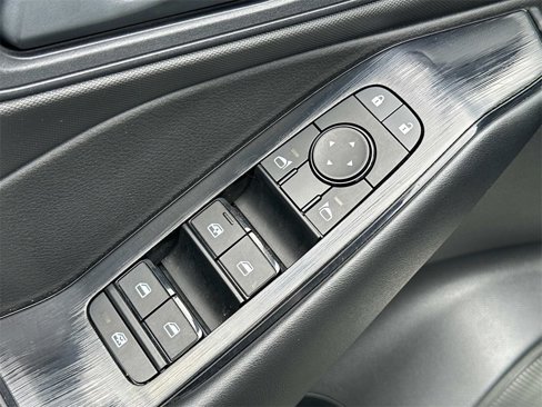 Certified 2024 Nissan Rogue S image 18
