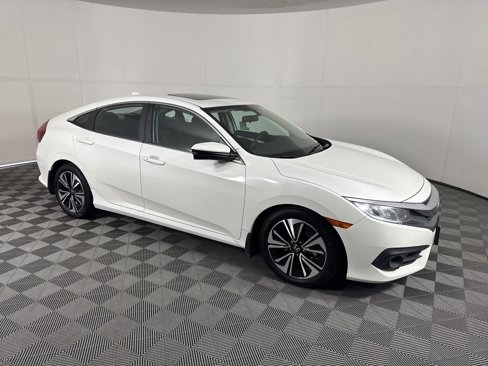 Used 2016 Honda Civic EX-T image 2