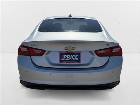 Used 2017 Chevrolet Malibu Hybrid w/ Leather Package image 6