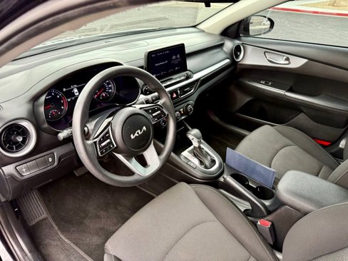 Used 2023 Kia Forte LXS image 18